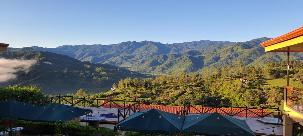 Paraiso Orocay Lodge Екстер'єр фото