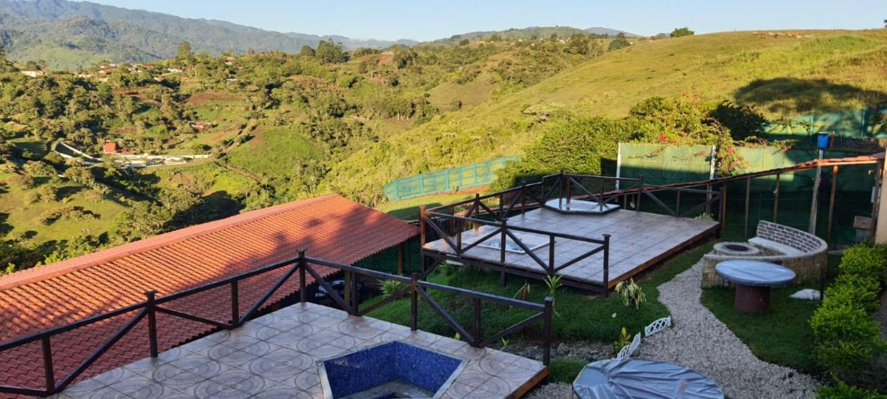 Paraiso Orocay Lodge Екстер'єр фото